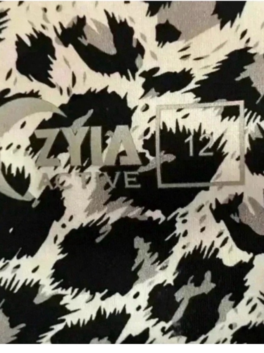Zyia Active Black White Snow Leopard Print Brilliant
Pocket Workout Leggings - Picture 8 of 9
